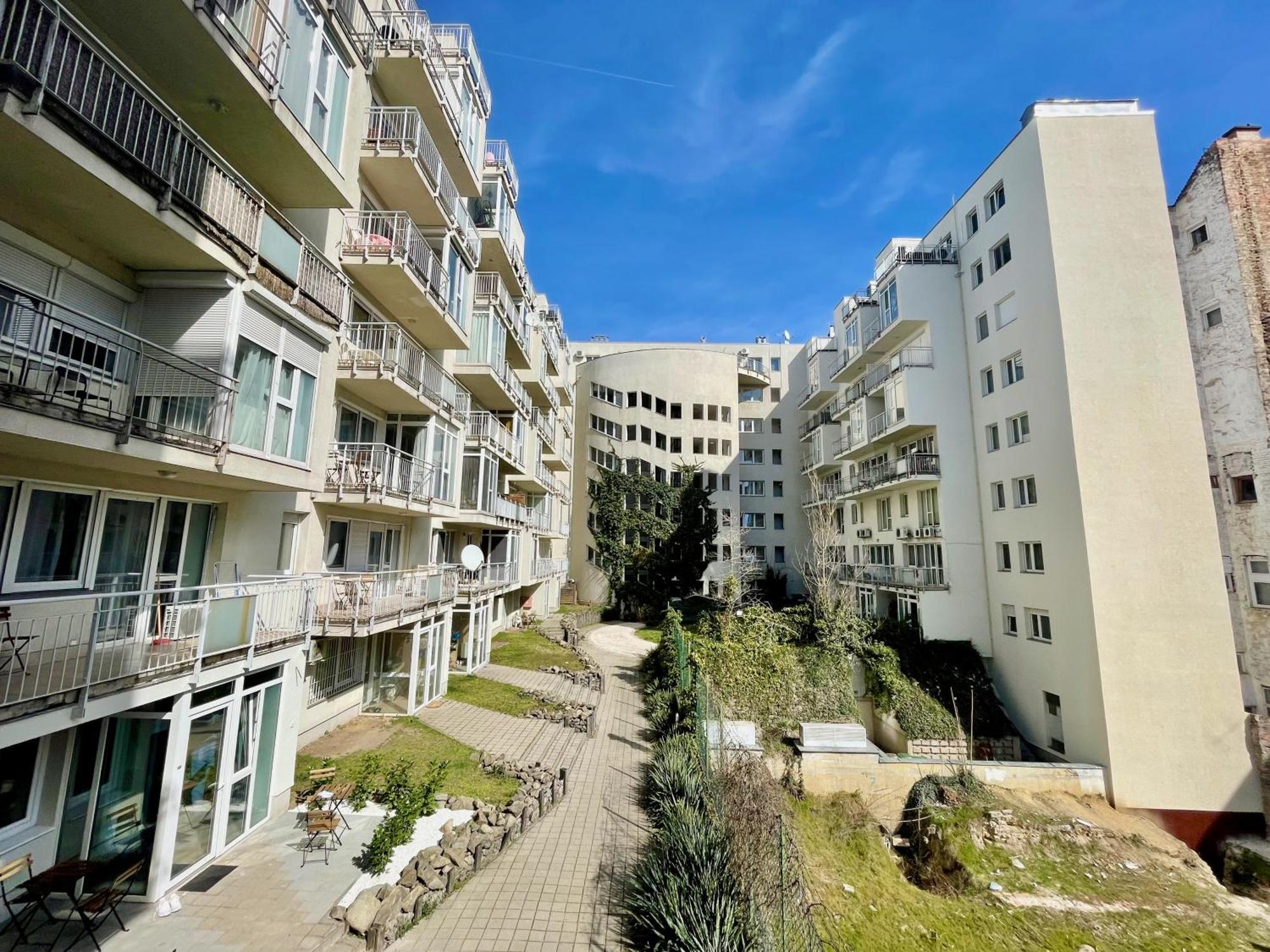 #Klauzal11#Design Apartment #2Bdrm #Freeparking Budapest Extérieur photo